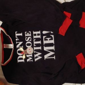 Womens Pajama Christmas set. Size Medium. Very soft. Like New